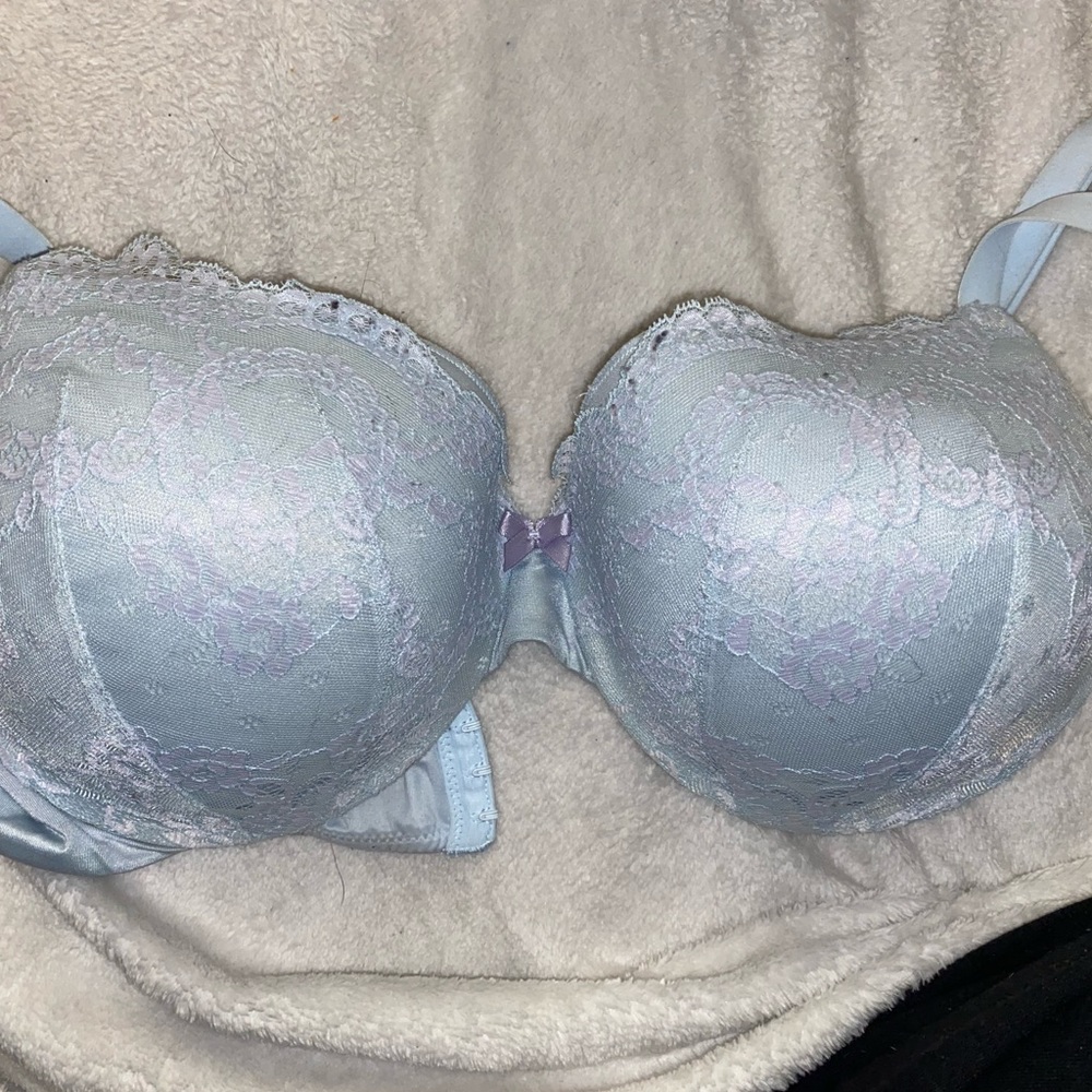 blue and purple lace maidenform bra size (36D)